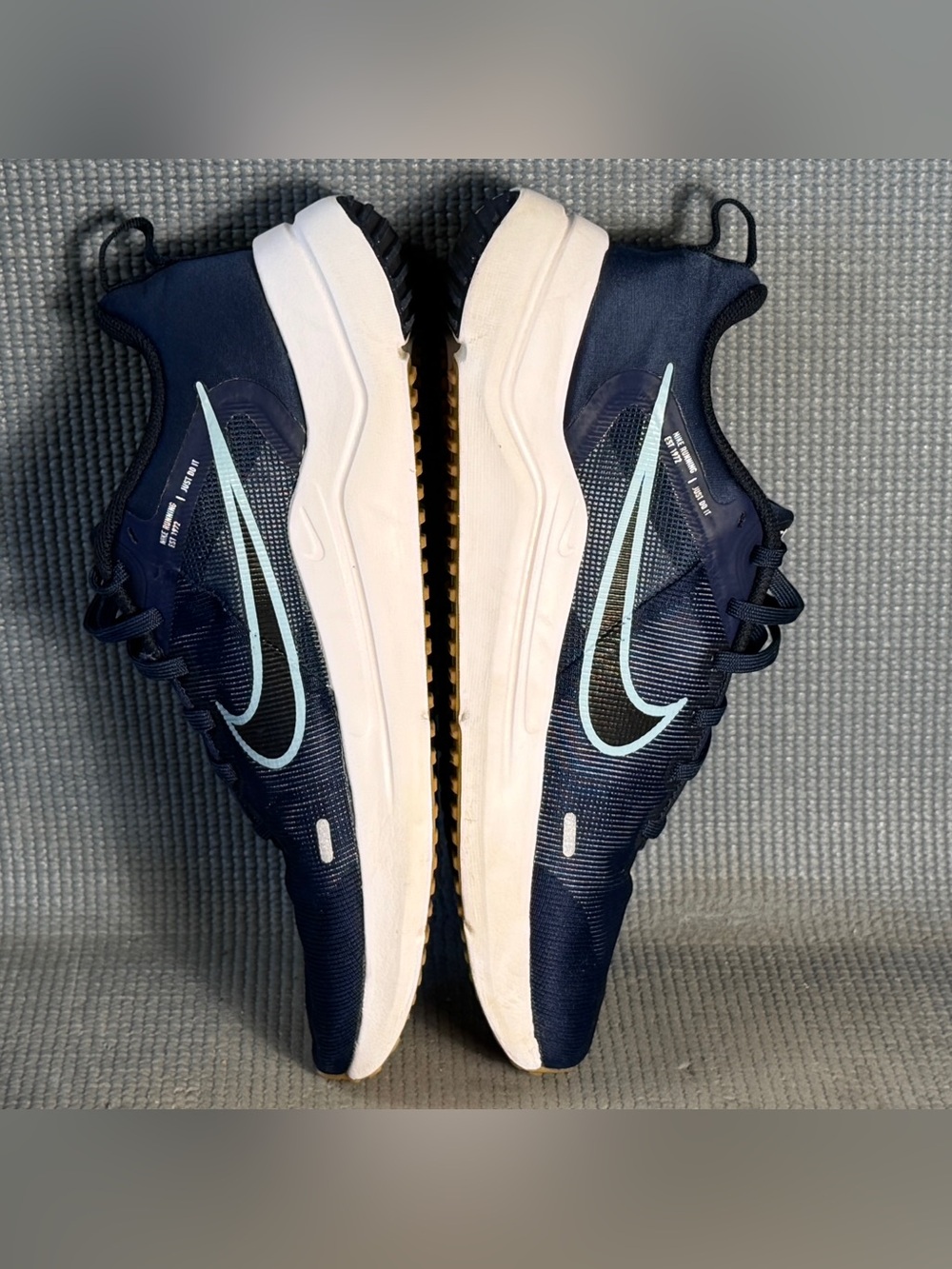 Nike Downshifter 12 Midnight Navy White Running Shoes DD9293-400 Men’s Size 8.5 - Picture 6 of 9